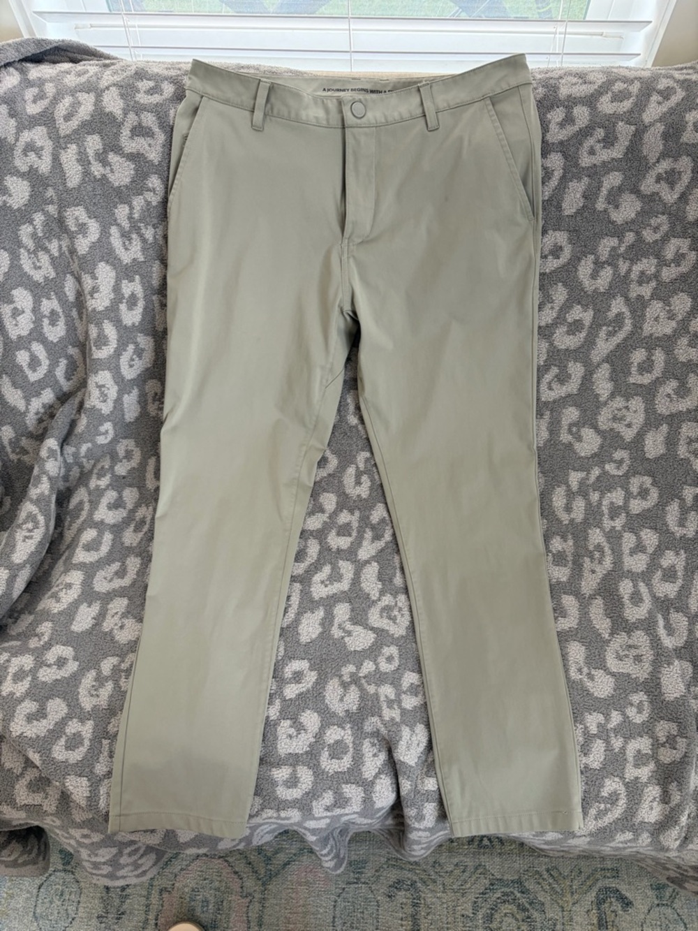 Men's Rhone Slim Straight Commuter Pants in Light Khaki 33x30